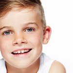 Golpearse los dientes siendo niños…posibles daños y soluciones bucodentales